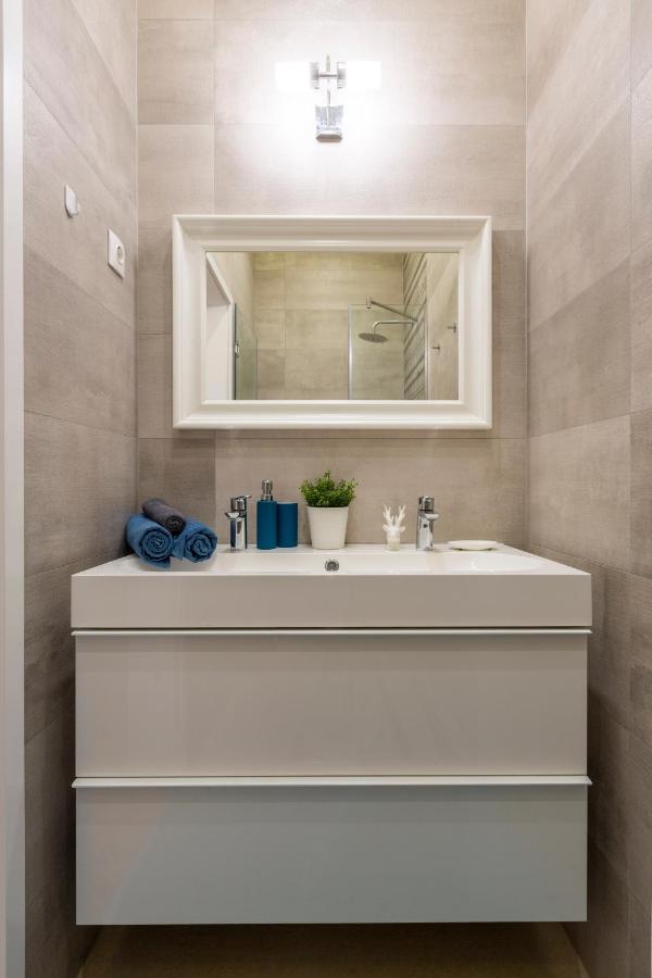Luxury Quentin Apartment 3 Bedrm, 2 Bathrm Будапеща Екстериор снимка