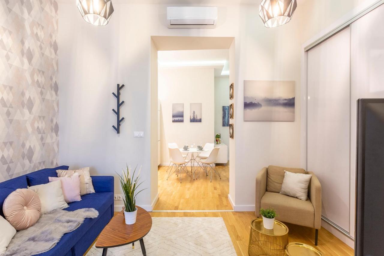 Luxury Quentin Apartment 3 Bedrm, 2 Bathrm Будапеща Екстериор снимка