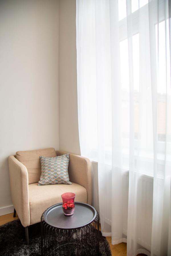 Luxury Quentin Apartment 3 Bedrm, 2 Bathrm Будапеща Екстериор снимка