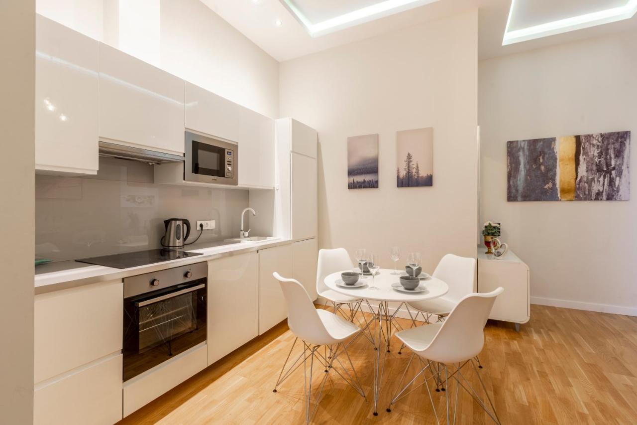 Luxury Quentin Apartment 3 Bedrm, 2 Bathrm Будапеща Екстериор снимка