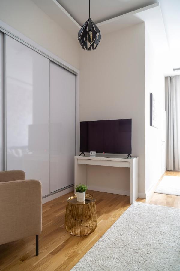 Luxury Quentin Apartment 3 Bedrm, 2 Bathrm Будапеща Екстериор снимка