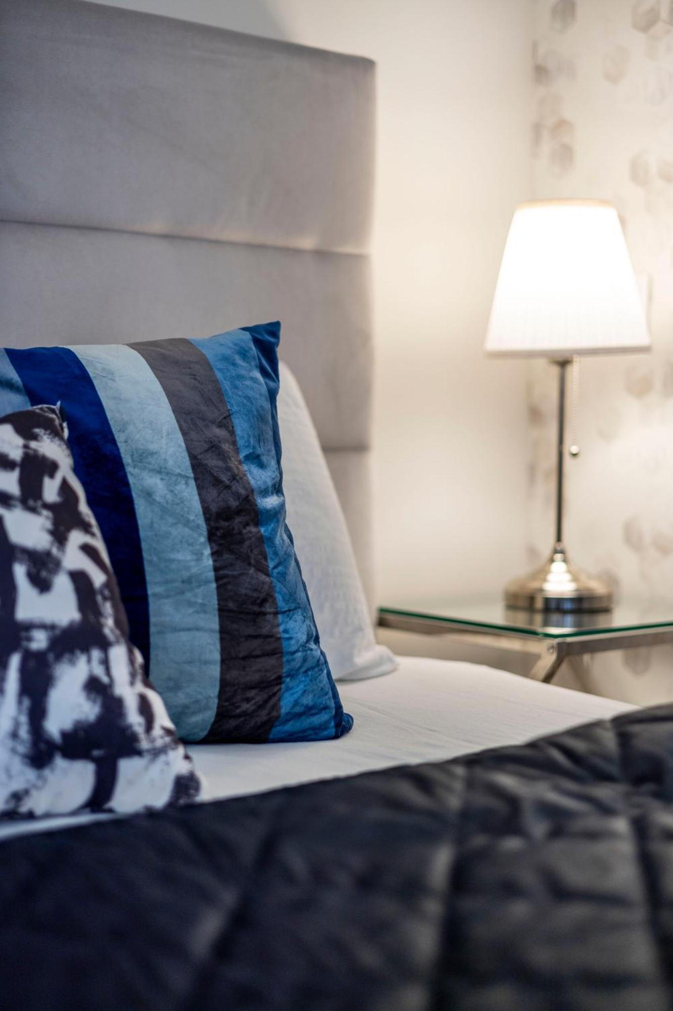 Luxury Quentin Apartment 3 Bedrm, 2 Bathrm Будапеща Екстериор снимка