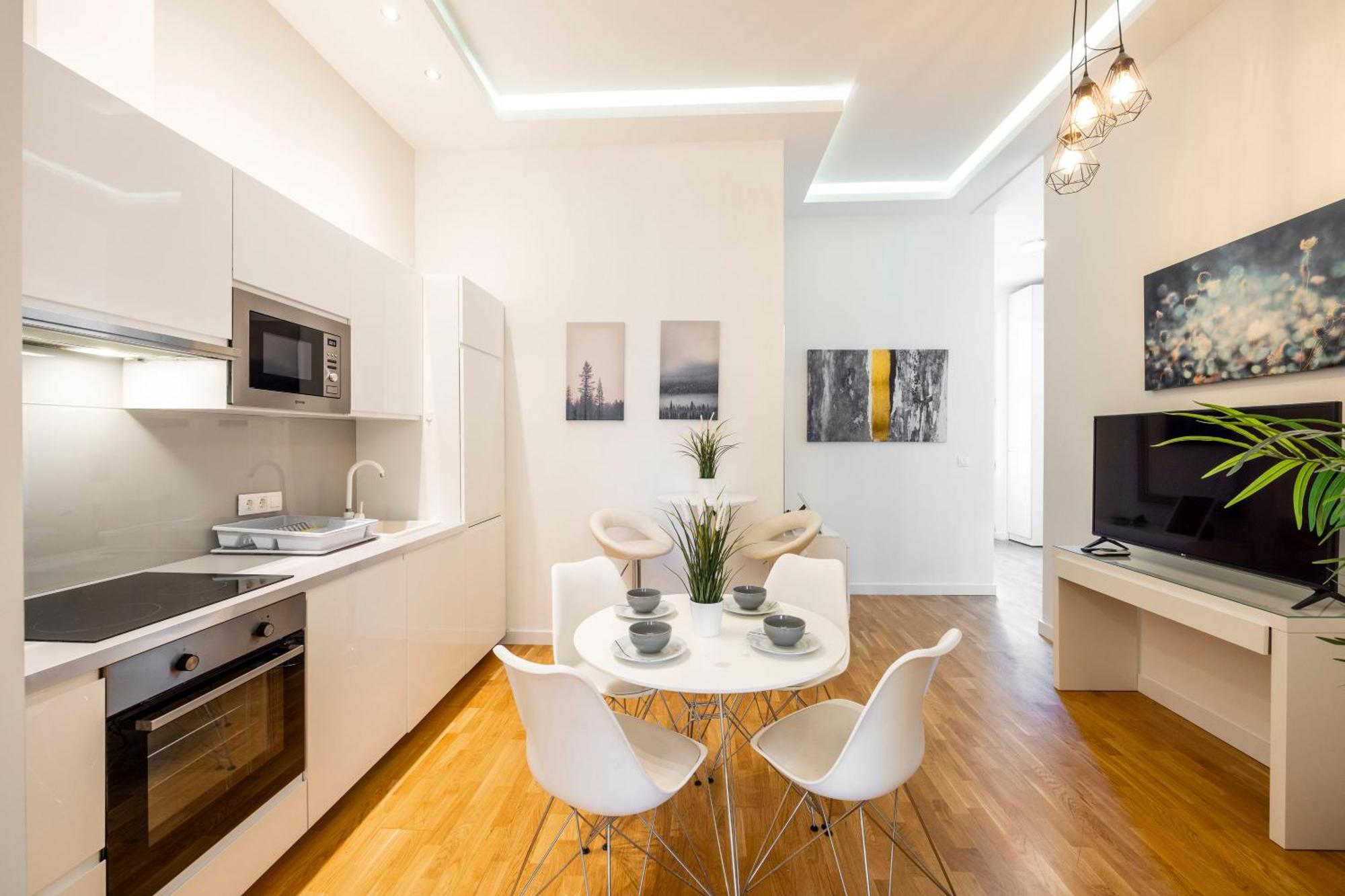 Luxury Quentin Apartment 3 Bedrm, 2 Bathrm Будапеща Екстериор снимка