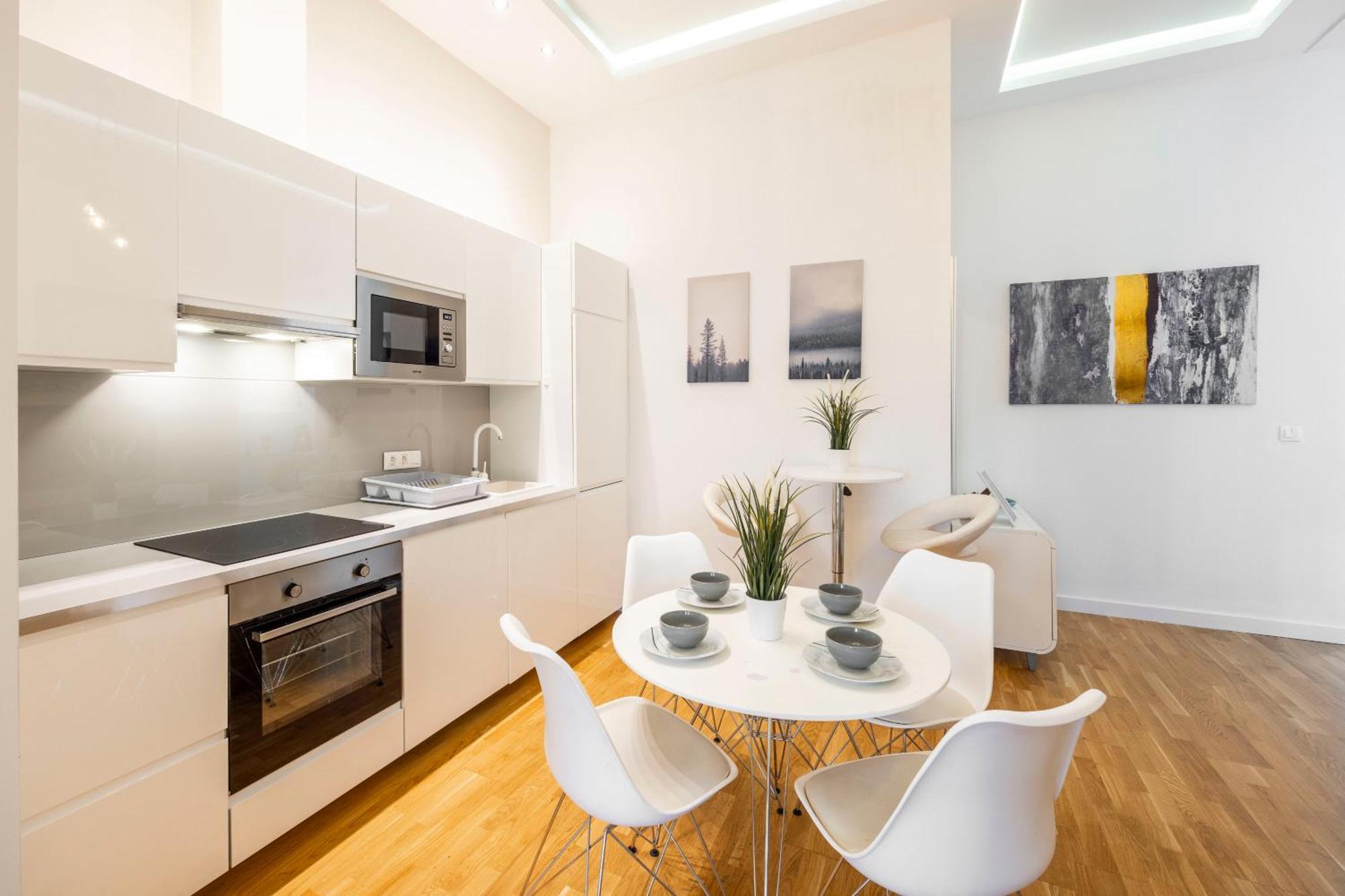 Luxury Quentin Apartment 3 Bedrm, 2 Bathrm Будапеща Екстериор снимка