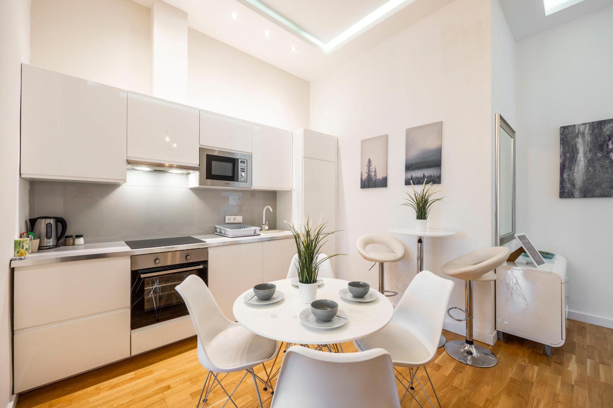 Luxury Quentin Apartment 3 Bedrm, 2 Bathrm Будапеща Екстериор снимка